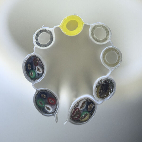 Dust-free Cable Tray Arrangement